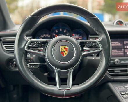 Серый Порше Масан, объемом двигателя 1.98 л и пробегом 74 тыс. км за 41500 $, фото 10 на Automoto.ua