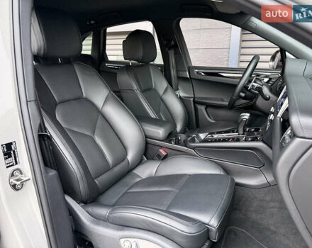 Серый Порше Масан, объемом двигателя 1.98 л и пробегом 37 тыс. км за 67000 $, фото 13 на Automoto.ua