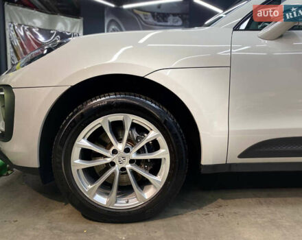 Серый Порше Масан, объемом двигателя 2 л и пробегом 40 тыс. км за 64500 $, фото 4 на Automoto.ua