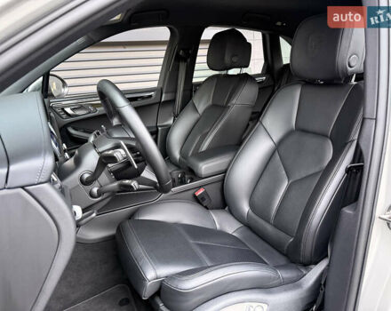 Серый Порше Масан, объемом двигателя 1.98 л и пробегом 37 тыс. км за 67000 $, фото 10 на Automoto.ua