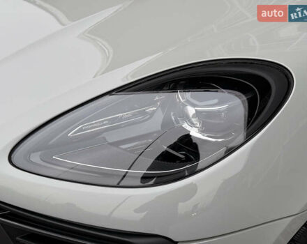 Серый Порше Масан, объемом двигателя 1.98 л и пробегом 37 тыс. км за 67000 $, фото 4 на Automoto.ua