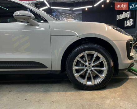 Серый Порше Масан, объемом двигателя 2 л и пробегом 40 тыс. км за 64500 $, фото 2 на Automoto.ua