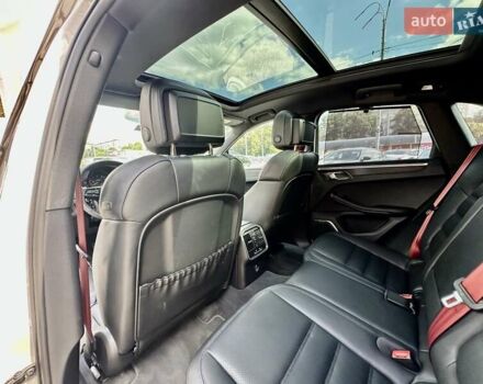Серый Порше Масан, объемом двигателя 2.89 л и пробегом 31 тыс. км за 115555 $, фото 35 на Automoto.ua
