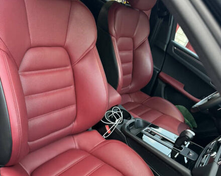 Сірий Порше Масан, об'ємом двигуна 1.98 л та пробігом 36 тис. км за 75000 $, фото 4 на Automoto.ua