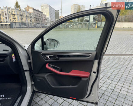 Серый Порше Масан, объемом двигателя 2.89 л и пробегом 16 тыс. км за 94999 $, фото 25 на Automoto.ua