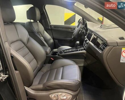 Серый Порше Масан, объемом двигателя 1.98 л и пробегом 11 тыс. км за 72563 $, фото 48 на Automoto.ua