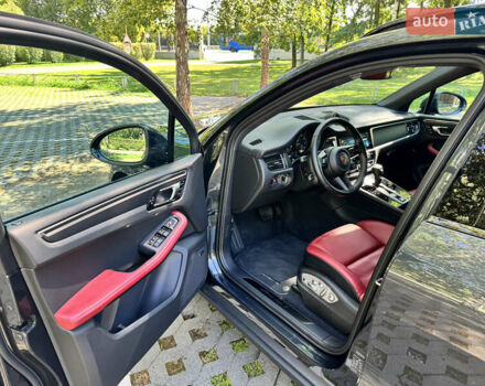 Серый Порше Масан, объемом двигателя 1.98 л и пробегом 17 тыс. км за 83000 $, фото 8 на Automoto.ua