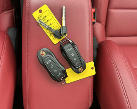 Порше Масан 2024 у Києві на Automoto.ua Сірий Порше Масан, об'ємом двигуна 0 л та пробігом 10 тис. км за 80500 $, фото 15 на Automoto.ua