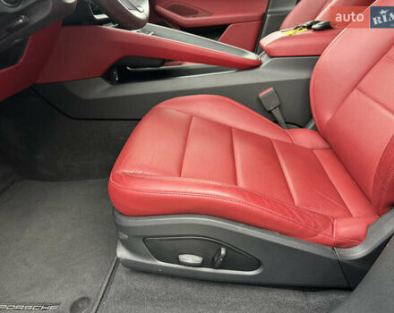 Порше Масан 2024 у Києві на Automoto.ua Сірий Порше Масан, об'ємом двигуна 0 л та пробігом 10 тис. км за 80500 $, фото 10 на Automoto.ua