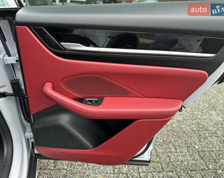 Порше Масан 2024 у Києві на Automoto.ua Сірий Порше Масан, об'ємом двигуна 0 л та пробігом 10 тис. км за 80500 $, фото 28 на Automoto.ua