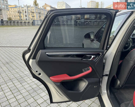 Серый Порше Масан, объемом двигателя 2.89 л и пробегом 16 тыс. км за 94999 $, фото 22 на Automoto.ua