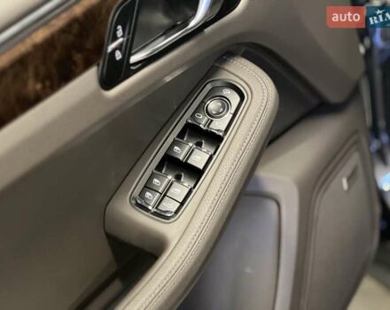 Серый Порше Масан, объемом двигателя 1.98 л и пробегом 11 тыс. км за 72563 $, фото 35 на Automoto.ua