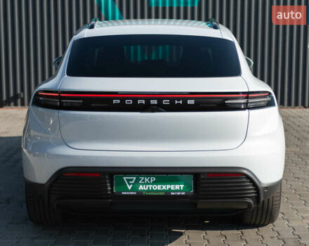 Серый Порше Масан, объемом двигателя 0 л и пробегом 1 тыс. км за 104000 $, фото 11 на Automoto.ua