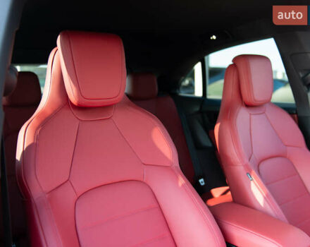 Серый Порше Масан, объемом двигателя 0 л и пробегом 1 тыс. км за 104000 $, фото 39 на Automoto.ua