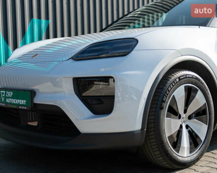 Серый Порше Масан, объемом двигателя 0 л и пробегом 1 тыс. км за 104000 $, фото 19 на Automoto.ua