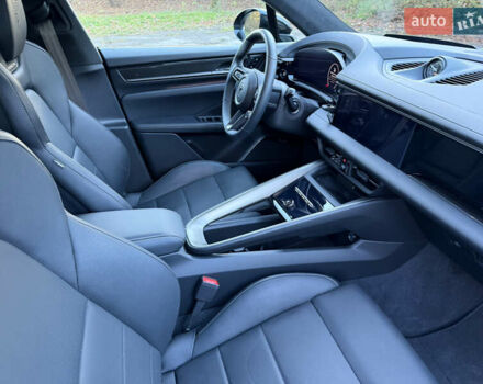 Серый Порше Масан, объемом двигателя 0 л и пробегом 15 тыс. км за 130546 $, фото 17 на Automoto.ua