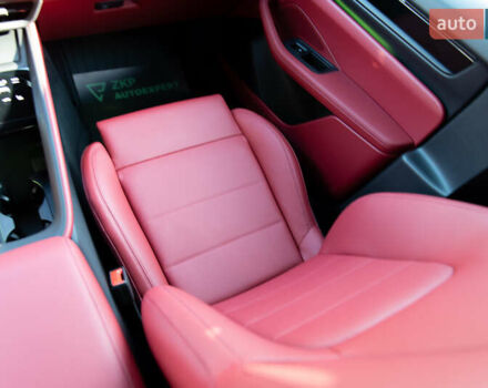 Серый Порше Масан, объемом двигателя 0 л и пробегом 1 тыс. км за 104000 $, фото 41 на Automoto.ua