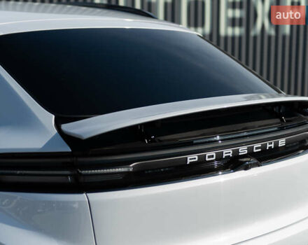 Серый Порше Масан, объемом двигателя 0 л и пробегом 1 тыс. км за 104000 $, фото 10 на Automoto.ua