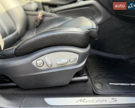 Порше Масан 2015 у Львові на Automoto.ua Синій Порше Масан, об'ємом двигуна 3 л та пробігом 147 тис. км за 32950 $, фото 19 на Automoto.ua