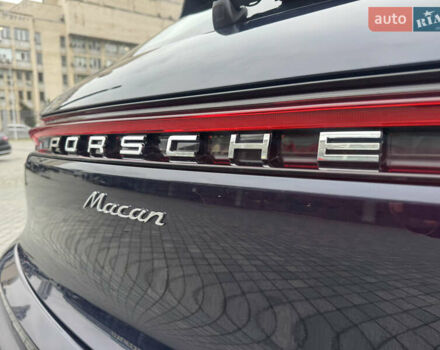 Синий Порше Масан, объемом двигателя 1.98 л и пробегом 37 тыс. км за 61900 $, фото 9 на Automoto.ua