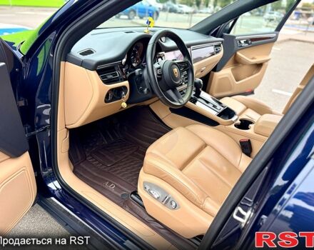 Синий Порше Масан, объемом двигателя 2 л и пробегом 36 тыс. км за 59900 $, фото 2 на Automoto.ua