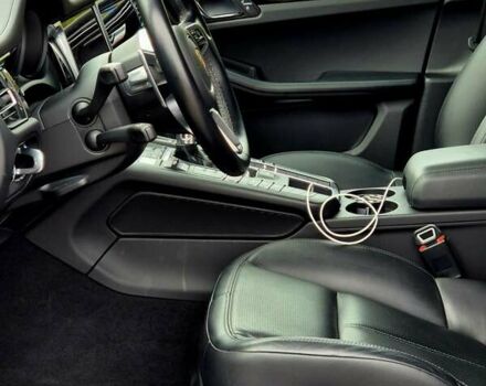 Синій Порше Масан, об'ємом двигуна 1.98 л та пробігом 53 тис. км за 52000 $, фото 18 на Automoto.ua