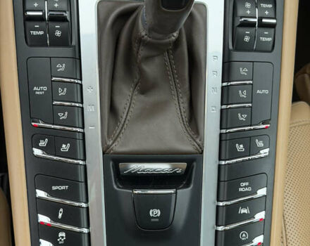 Зеленый Порше Масан, объемом двигателя 1.98 л и пробегом 97 тыс. км за 40500 $, фото 4 на Automoto.ua