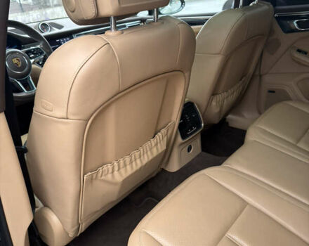 Зеленый Порше Масан, объемом двигателя 1.98 л и пробегом 97 тыс. км за 40500 $, фото 14 на Automoto.ua