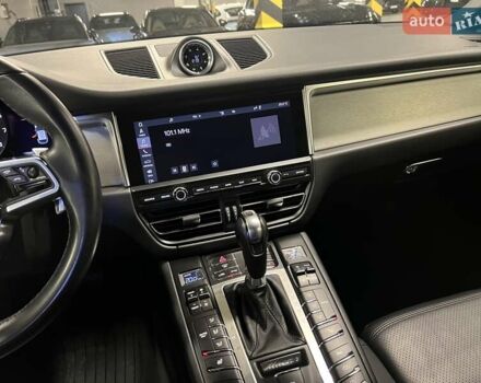 Зелений Порше Масан, об'ємом двигуна 1.98 л та пробігом 133 тис. км за 40734 $, фото 32 на Automoto.ua