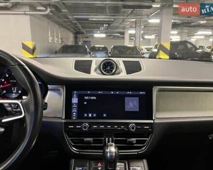 Зелений Порше Масан, об'ємом двигуна 1.98 л та пробігом 133 тис. км за 40734 $, фото 30 на Automoto.ua