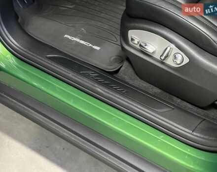 Зелений Порше Масан, об'ємом двигуна 1.98 л та пробігом 133 тис. км за 40734 $, фото 22 на Automoto.ua