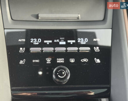 Зеленый Порше Масан, объемом двигателя 0 л и пробегом 12 тыс. км за 134999 $, фото 28 на Automoto.ua