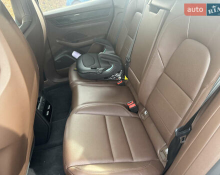 Зеленый Порше Масан, объемом двигателя 0 л и пробегом 12 тыс. км за 134999 $, фото 37 на Automoto.ua