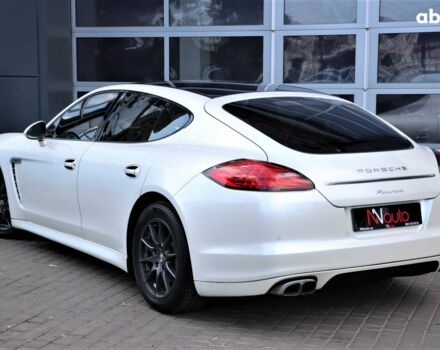 Белый Порше Панамера, объемом двигателя 4.8 л и пробегом 122 тыс. км за 18900 $, фото 2 на Automoto.ua