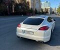 Белый Порше Панамера, объемом двигателя 4.81 л и пробегом 130 тыс. км за 18000 $, фото 3 на Automoto.ua
