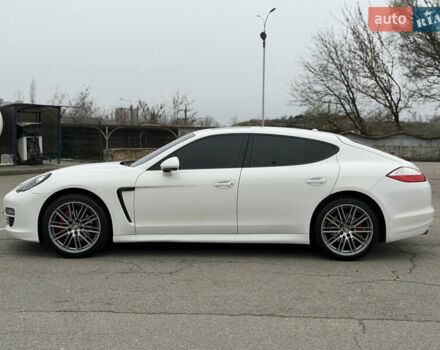 Білий Порше Panamera, об'ємом двигуна 4.8 л та пробігом 210 тис. км за 21500 $, фото 3 на Automoto.ua