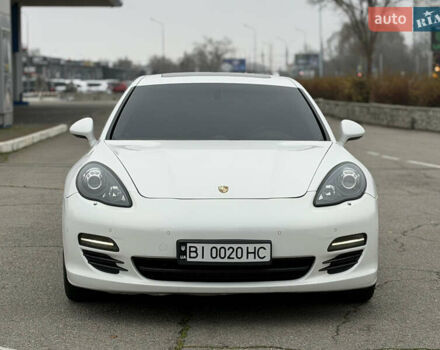 Білий Порше Panamera, об'ємом двигуна 4.8 л та пробігом 210 тис. км за 21500 $, фото 11 на Automoto.ua
