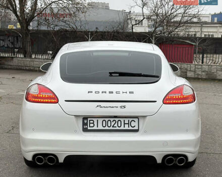 Білий Порше Panamera, об'ємом двигуна 4.8 л та пробігом 210 тис. км за 21500 $, фото 7 на Automoto.ua