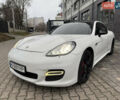 Белый Порше Панамера, объемом двигателя 4.8 л и пробегом 139 тыс. км за 17000 $, фото 4 на Automoto.ua