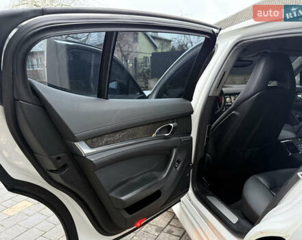 Белый Порше Панамера, объемом двигателя 4.8 л и пробегом 139 тыс. км за 17000 $, фото 32 на Automoto.ua