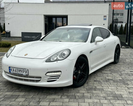 Білий Порше Panamera, об'ємом двигуна 4.8 л та пробігом 180 тис. км за 16350 $, фото 14 на Automoto.ua