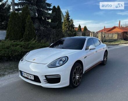 Білий Порше Panamera, об'ємом двигуна 4.81 л та пробігом 137 тис. км за 25000 $, фото 13 на Automoto.ua