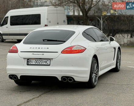 Білий Порше Panamera, об'ємом двигуна 4.8 л та пробігом 210 тис. км за 21500 $, фото 8 на Automoto.ua