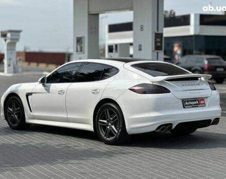 Білий Порше Panamera, об'ємом двигуна 4.8 л та пробігом 130 тис. км за 21990 $, фото 10 на Automoto.ua