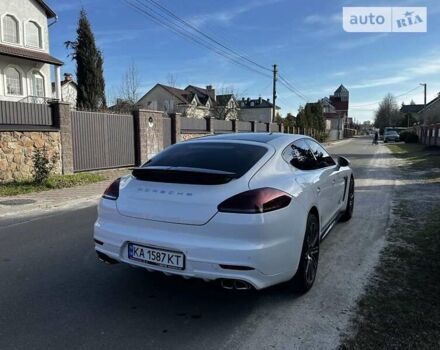 Білий Порше Panamera, об'ємом двигуна 4.81 л та пробігом 137 тис. км за 25000 $, фото 8 на Automoto.ua