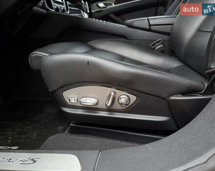 Белый Порше Панамера, объемом двигателя 4.8 л и пробегом 139 тыс. км за 17000 $, фото 30 на Automoto.ua