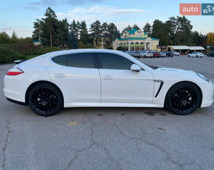 Белый Порше Панамера, объемом двигателя 4.8 л и пробегом 103 тыс. км за 19800 $, фото 8 на Automoto.ua