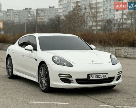 Білий Порше Panamera, об'ємом двигуна 4.8 л та пробігом 210 тис. км за 21500 $, фото 12 на Automoto.ua