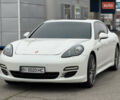 Білий Порше Panamera, об'ємом двигуна 4.8 л та пробігом 210 тис. км за 21500 $, фото 5 на Automoto.ua