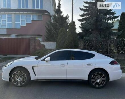 Білий Порше Panamera, об'ємом двигуна 4.81 л та пробігом 137 тис. км за 25000 $, фото 4 на Automoto.ua